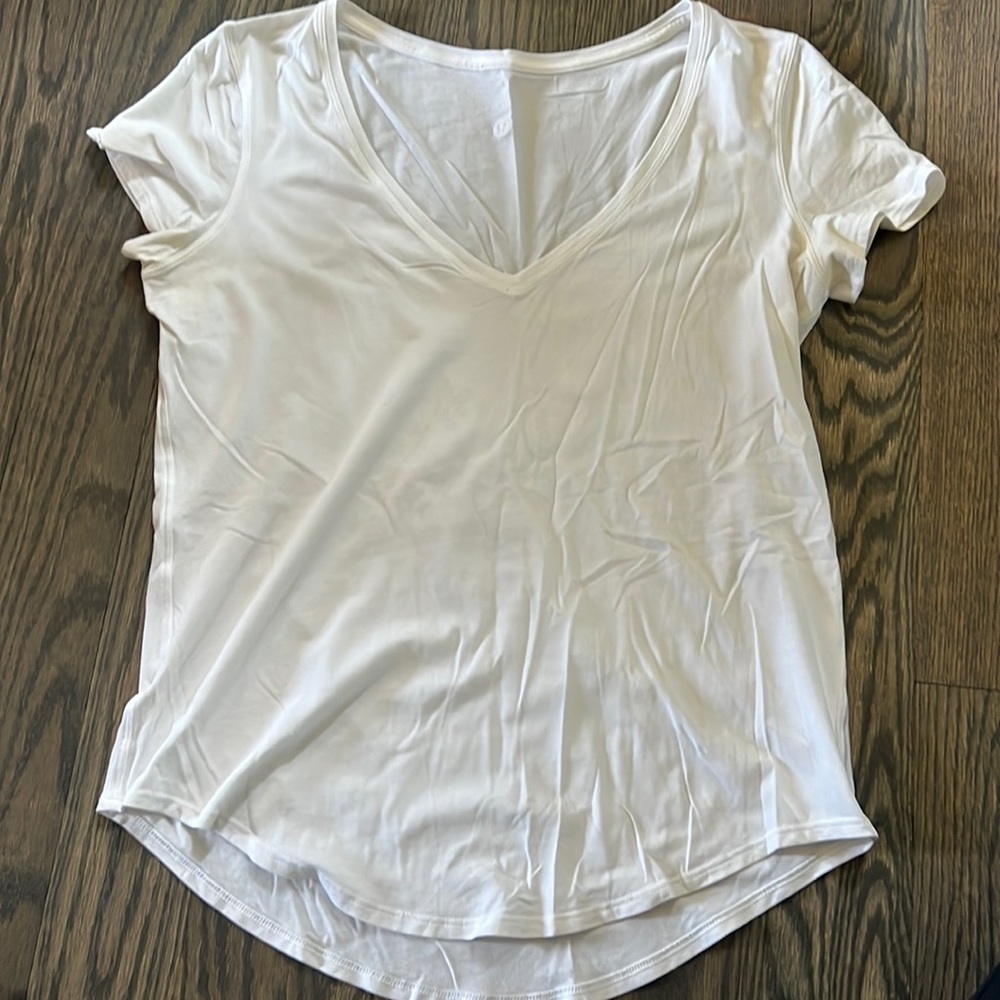 Lululemon Love V Neck Tee